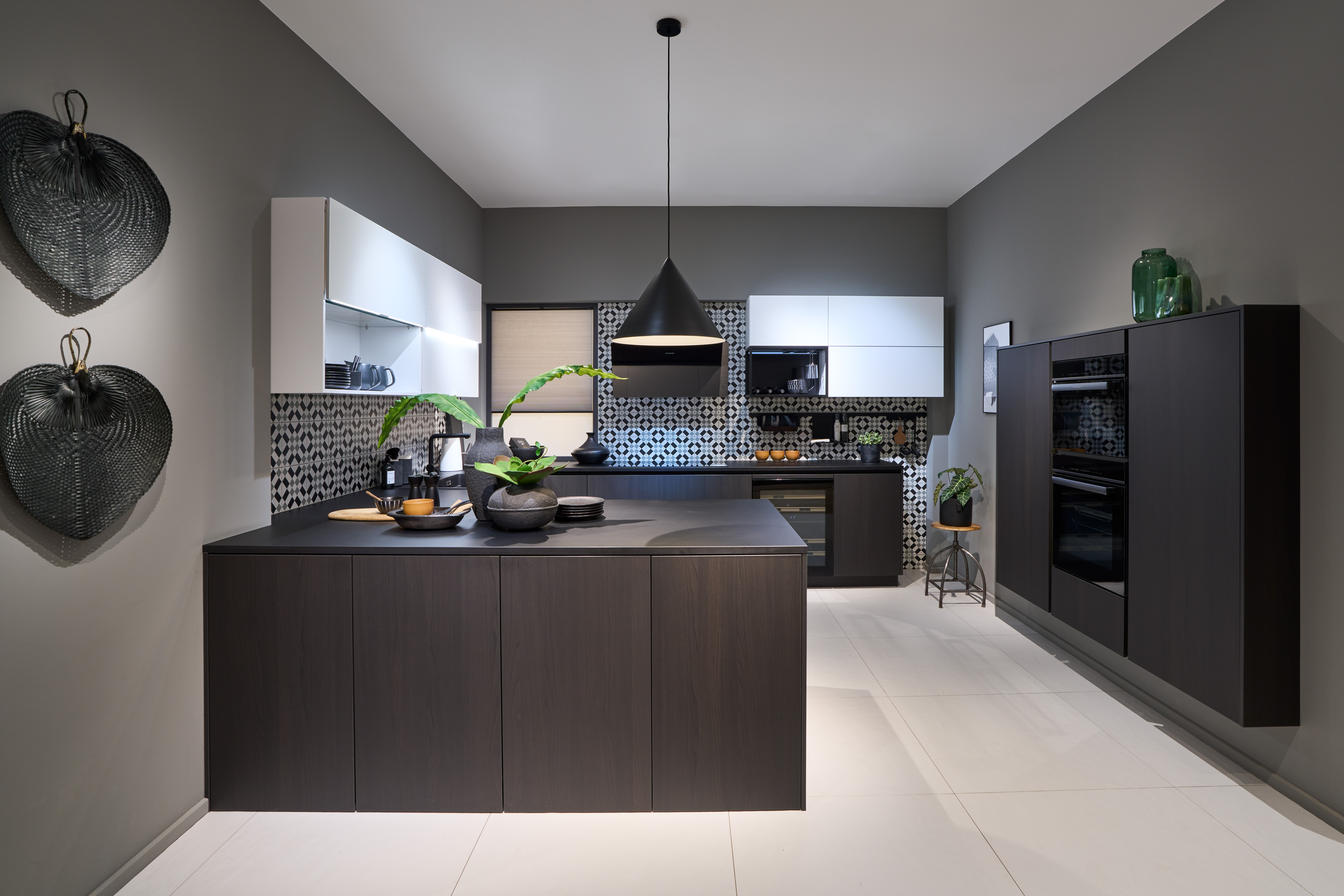 MONTREAL CHEINE  FIN NOIR, TOP SOFT Kristall BLANC